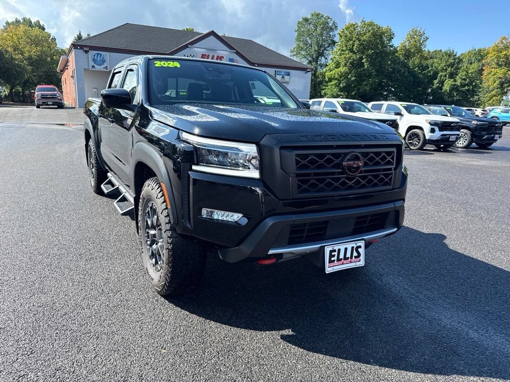 2024 Nissan Frontier Crew Cab PRO-4X 4x4