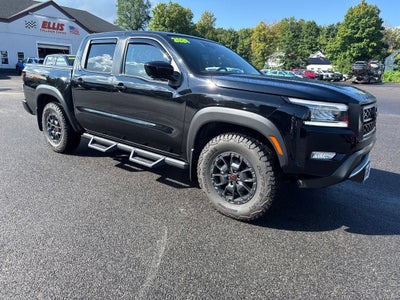 2024 Nissan Frontier Crew Cab PRO-4X 4x4