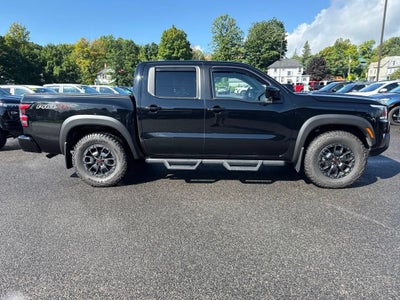 2024 Nissan Frontier Crew Cab PRO-4X 4x4