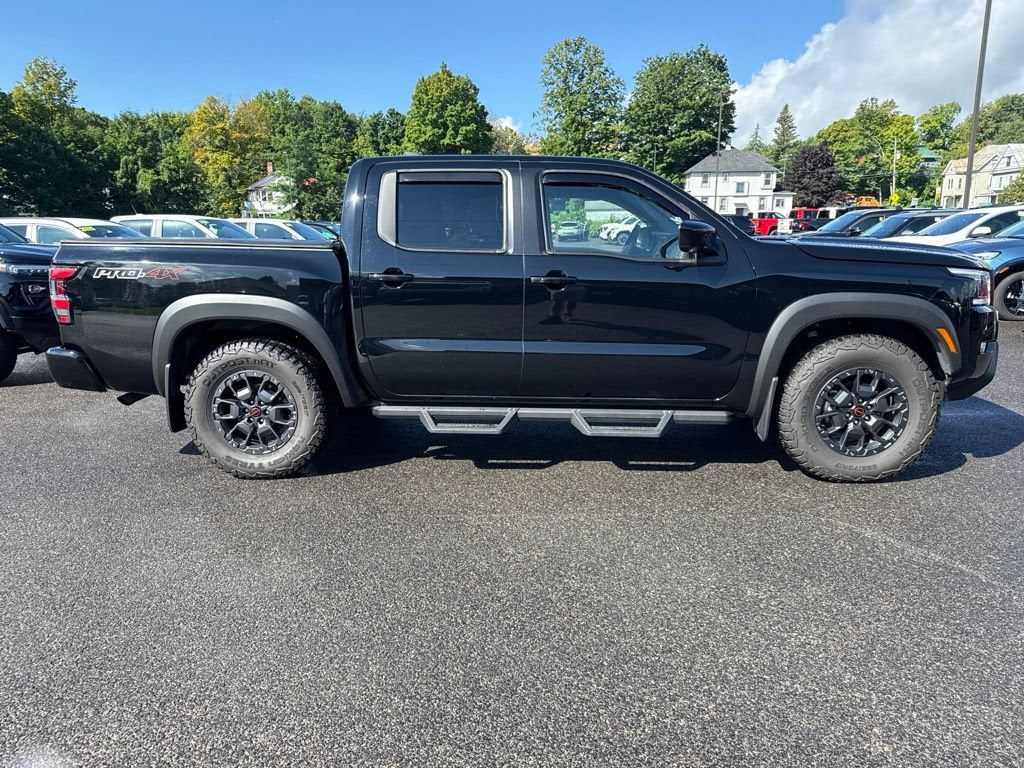 2024 Nissan Frontier Crew Cab PRO-4X 4x4