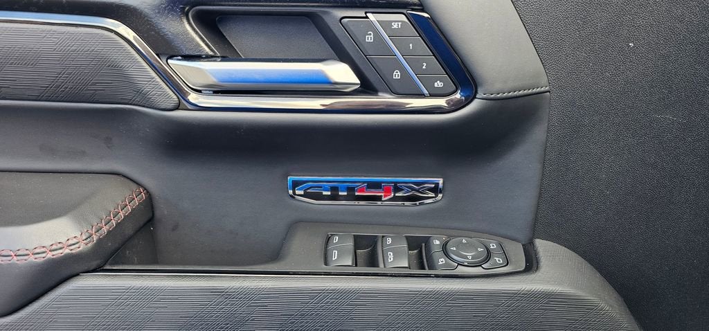 2025 GMC Sierra 1500 AT4X