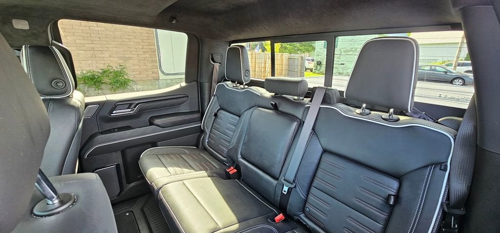 2025 GMC Sierra 1500 AT4X