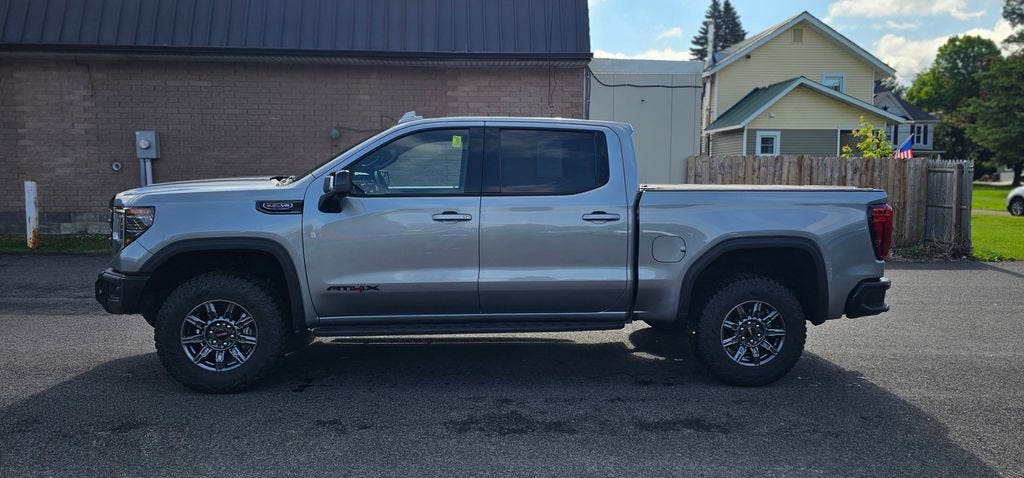 2025 GMC Sierra 1500 AT4X