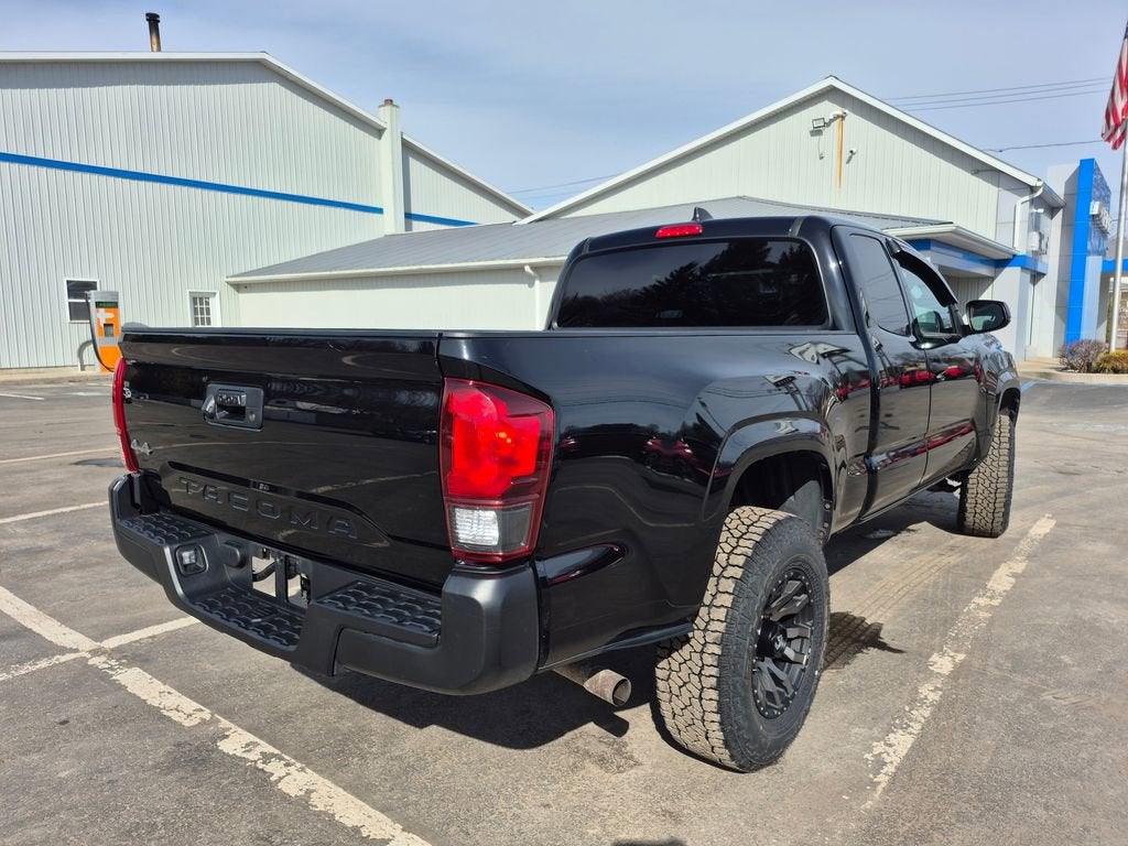2022 Toyota Tacoma SR