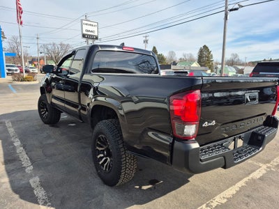 2022 Toyota Tacoma SR